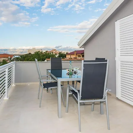 Kosic 3 By Interhome Apartman