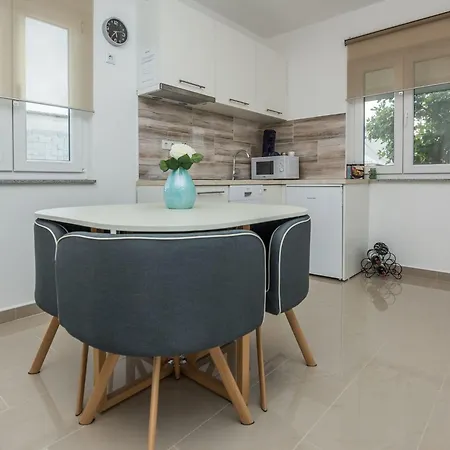 Apartman Kosic 3 By Interhome