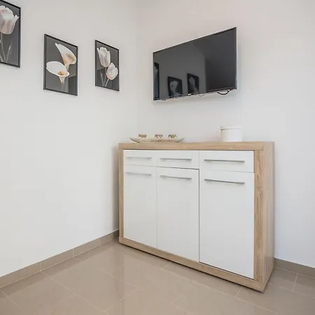 Apartman Kosic 3 By Interhome